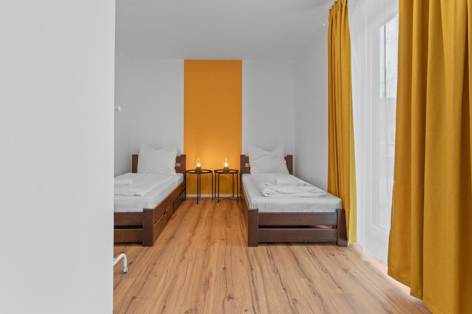 Golden Home With Barbecue, Yoga, Football Table 辛斯海姆 外观 照片